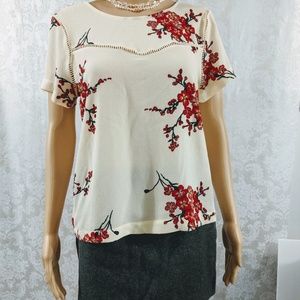 LADIES SMALL CREAM, OFF WHITE, TOP BLOUSE, FLORAL